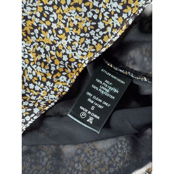 ASTR The Label Mini Dress size Small S Ditsy Floral Ruched Shirred Bottom Black - Picture 9 of 13